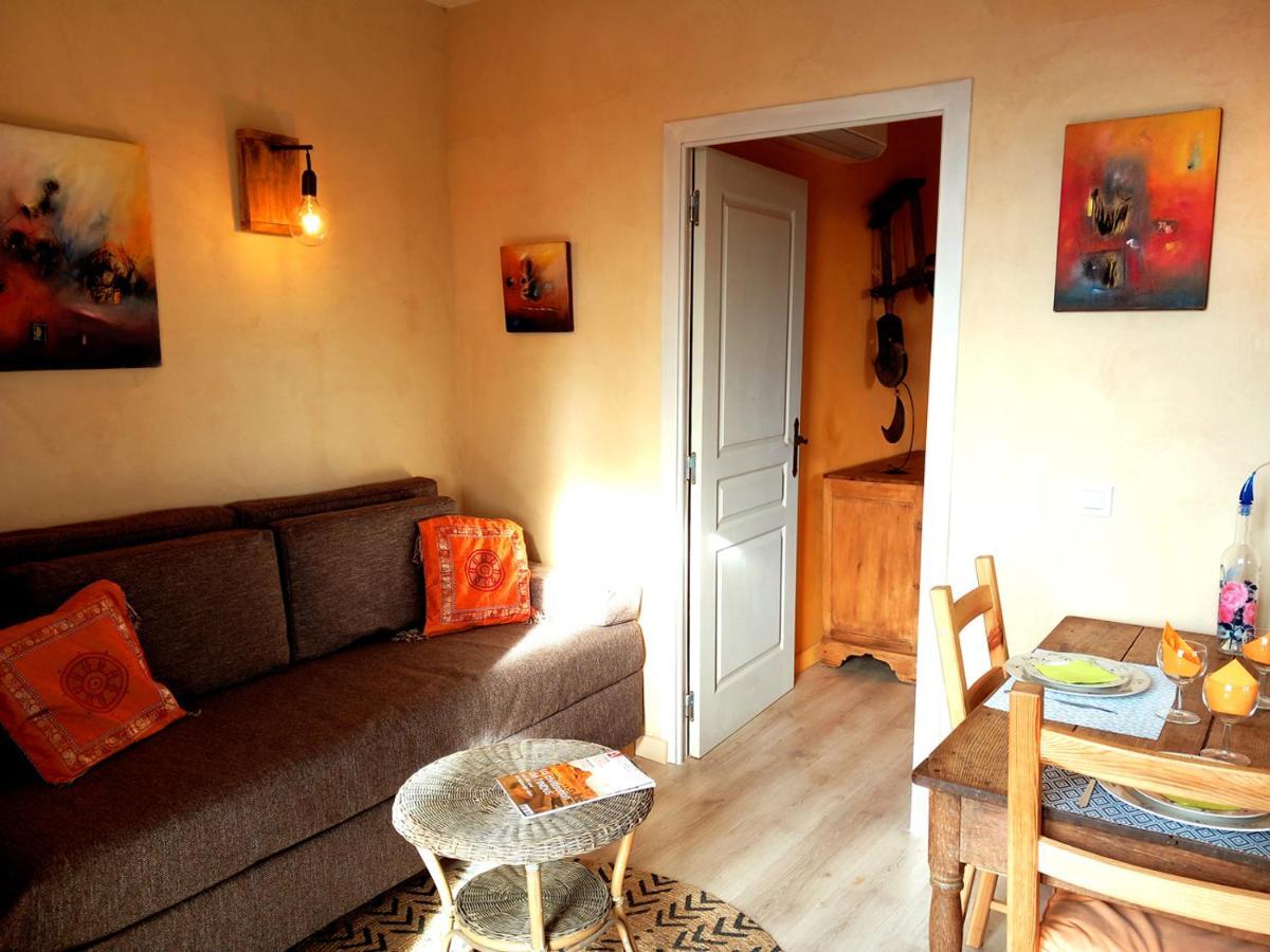 Mas Des Broussonnetiers Apartamento Barjac  Exterior foto
