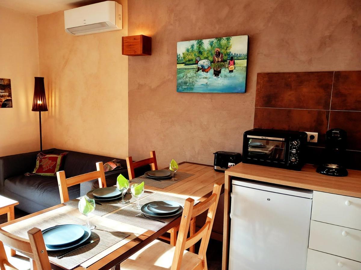 Mas Des Broussonnetiers Apartamento Barjac  Exterior foto