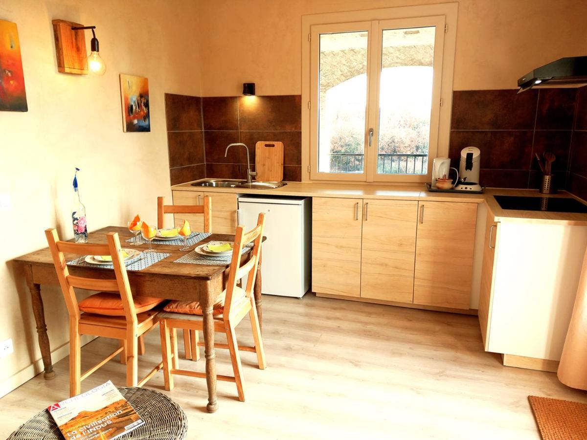 Mas Des Broussonnetiers Apartamento Barjac  Exterior foto