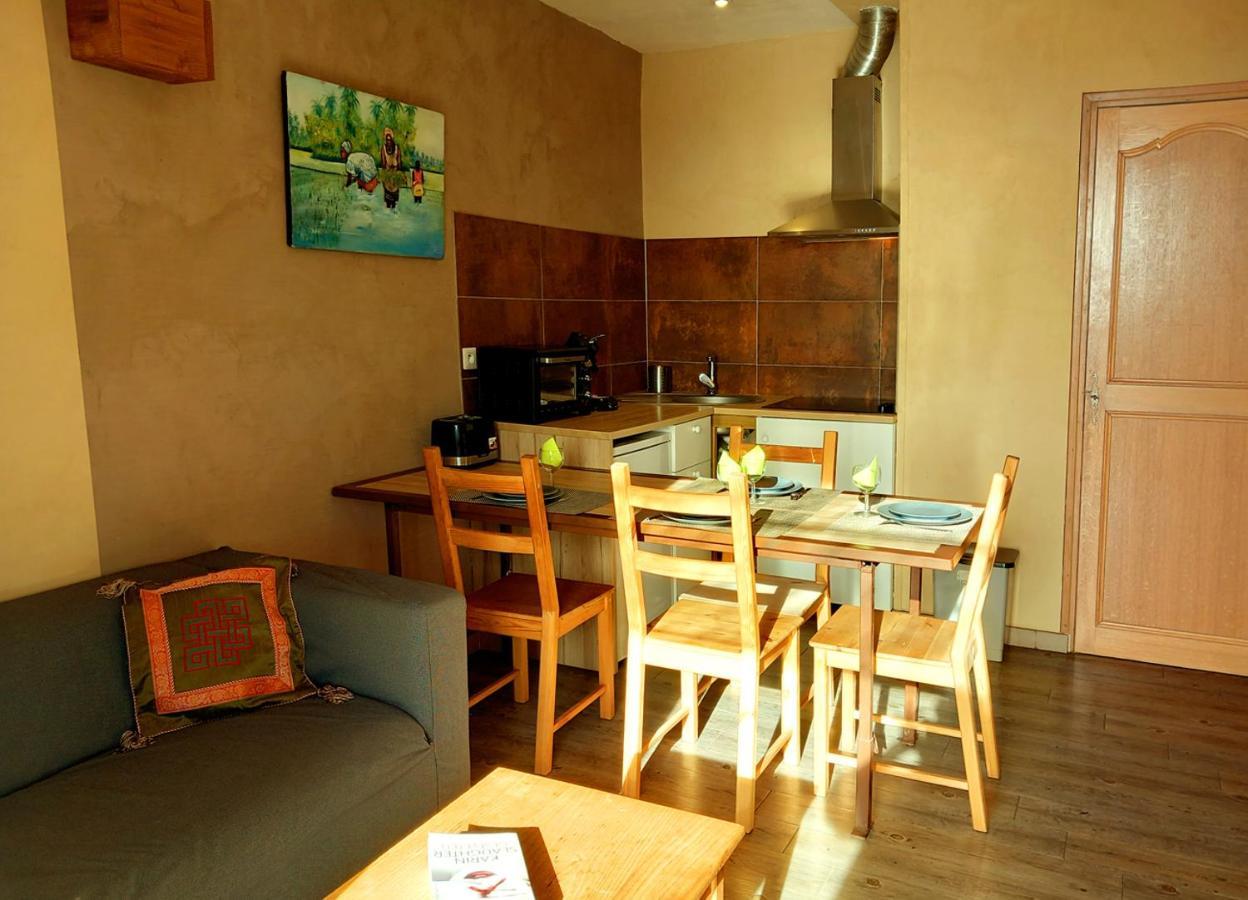 Mas Des Broussonnetiers Apartamento Barjac  Exterior foto