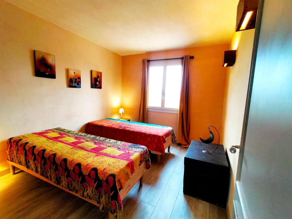 Mas Des Broussonnetiers Apartamento Barjac  Exterior foto